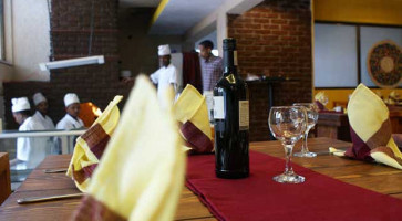 Antica Bar Restaurant Bole አንቲካ ባርና ሬስቶራንት ቦሌ Bebida