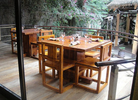 Antica Bar Restaurant Bole አንቲካ ባርና ሬስቶራንት ቦሌ Dentro