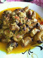 L ' Alizée, Emana Comida