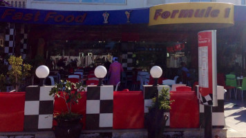 Fast Food La Formule Exterior