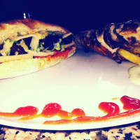 Club Sandwitch Burrito Bebida